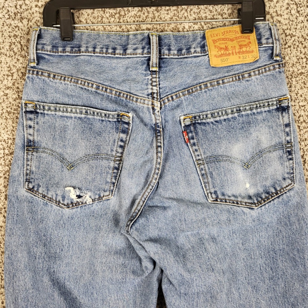 Levi's 550 Relaxed Fit‎ Jeans Mens W32 L30 Light Wash Denim Blue Distressed - Picture 8 of 12